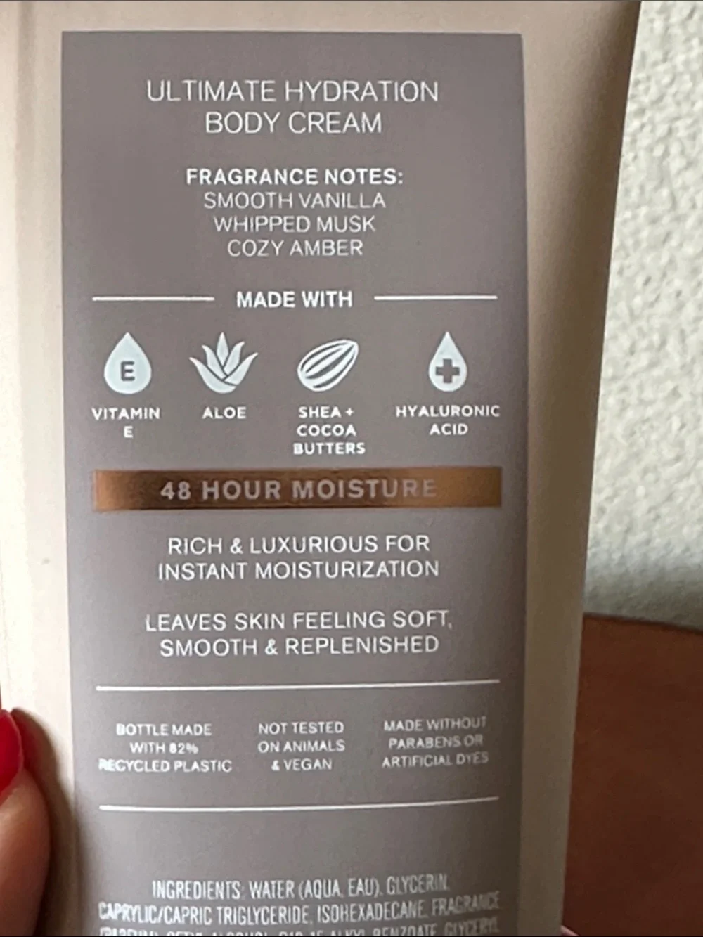 Bath & Body Works Warm Musk Ultimate Hydration Body Cream - Beige